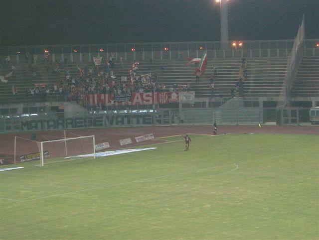 Igor sotto la curva a livorno! (02-03)