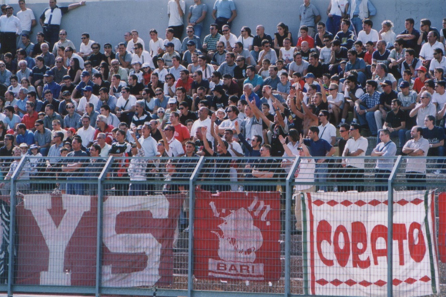 Reggina-Bari 00-01 a Matera