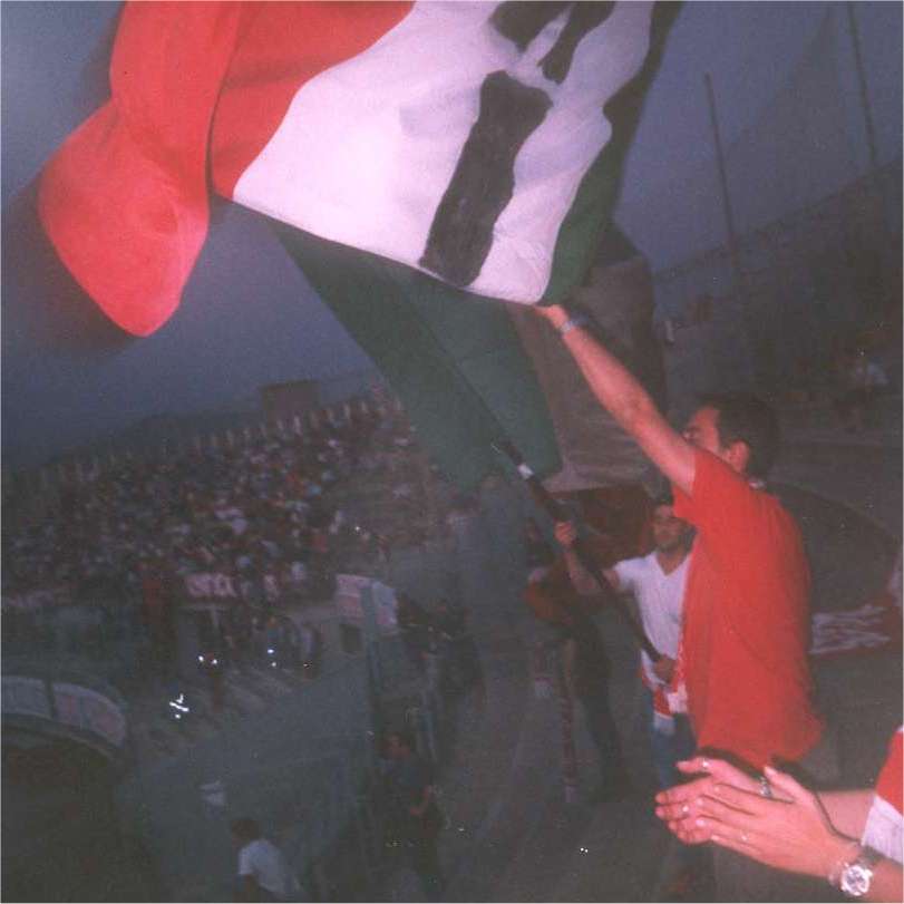 Red sventola il tricolore a Livorno 02-03