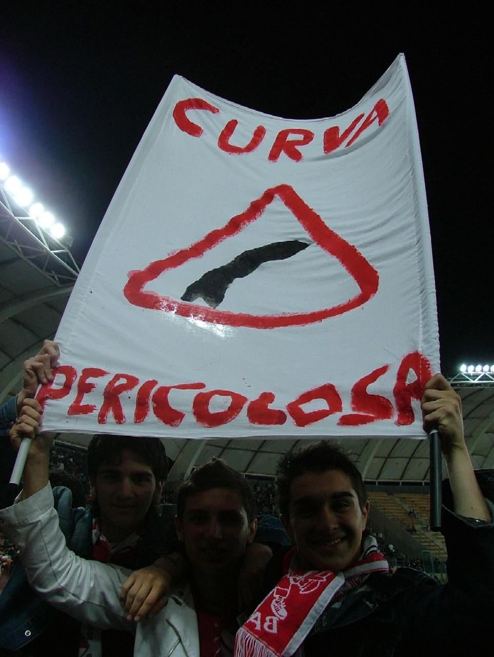 Curva Pericolosa