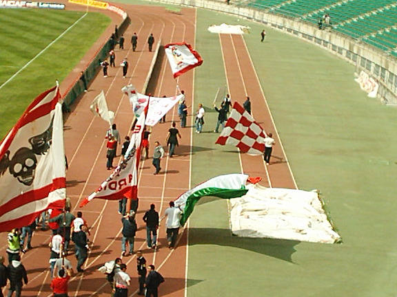 Bari-Salernitana 03-04 (Gemellaggio in campo)