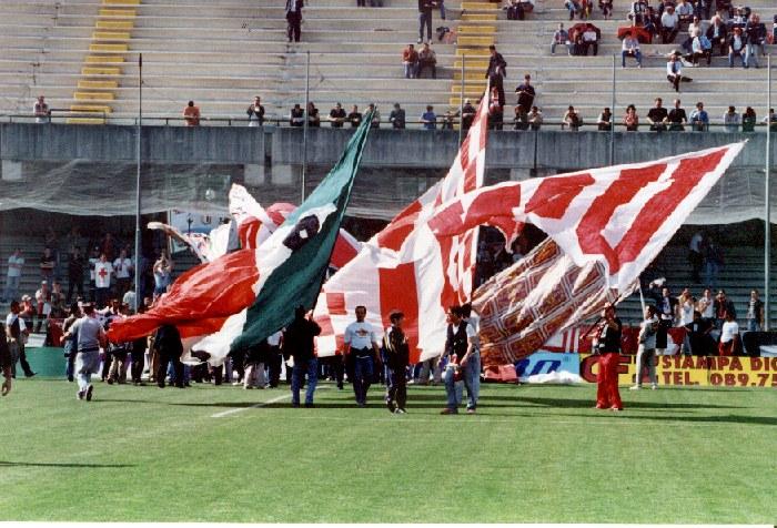 Salernitana-Bari 01-02 Gemellaggio