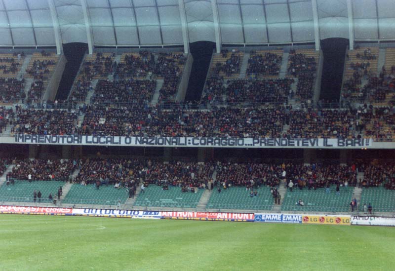 Bari-Lecce 00-01